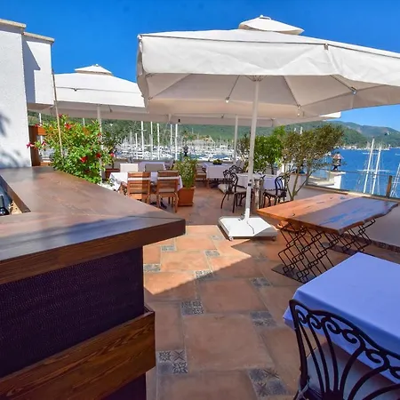 ホテル Mets Boutique マルマリス